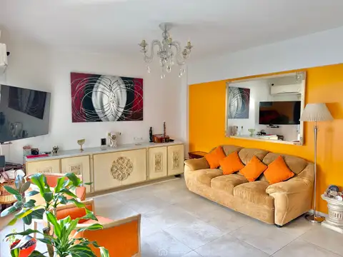 Depto Tipo Casa en Venta de 2 dormitorios