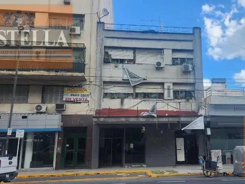 Edificio Comercial -  Departamentos y oficinas - 1146 m² Liniers