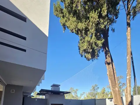 Casa en Alquiler en Countries y Barrios Cerrados en Cordoba Capital, $ 1.700.000