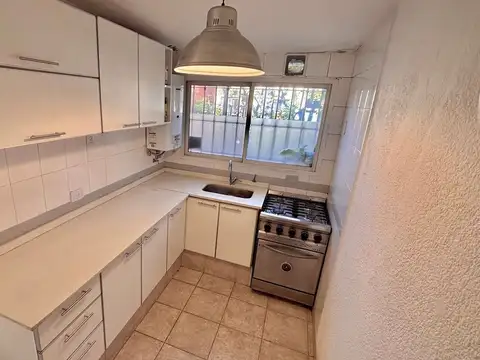 Depto Tipo Casa en Alquiler de 3 ambientes