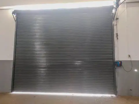 Galpón - Deposito - Alquiler 1.400m2 - Playa 827m2 - Parque Industrial Burzaco