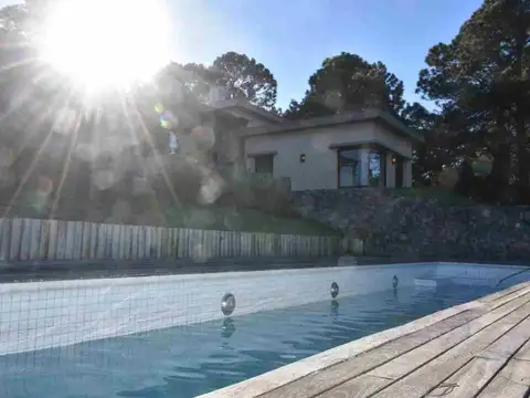 Casa 4 ambientes con 3 baños