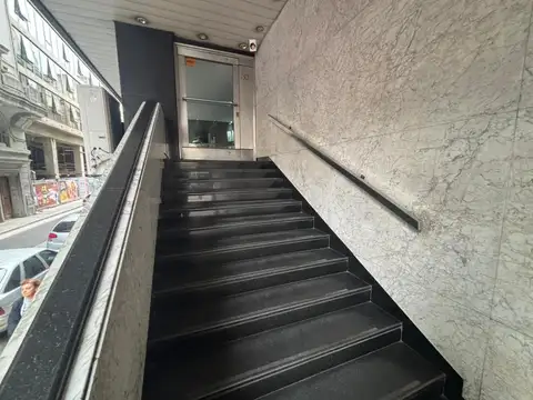 Oficina Monoambiente con 4 baños