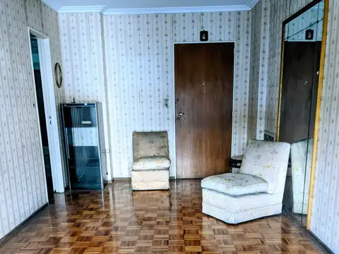 Departamento en Venta en Parque Rivadavia, USD 170.000