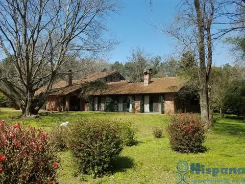 Excelente Casa en venta, sobre Luis Maria Drago, Barrio Yei Porá. APTA CREDITO