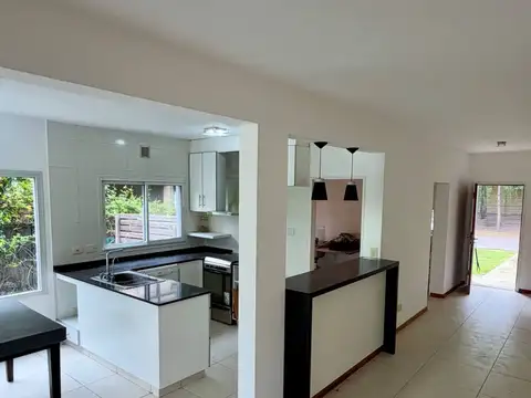 Casa en Venta en La Comarca, USD 290.000
