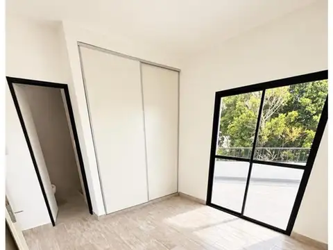 Depto Tipo Casa en Venta en Villa Sarmiento, USD 109.500