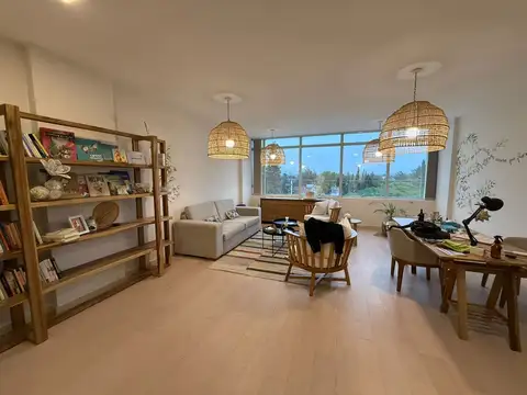 Venta Oficina en Villa Belgrano. Con Cochera. Quadra 54