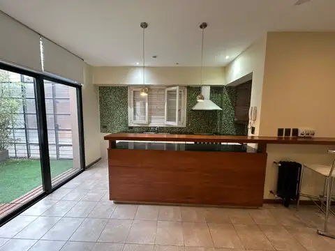 Depto Tipo Casa en Alquiler de 3 ambientes