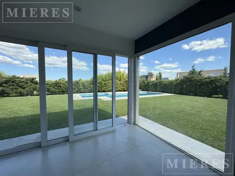 Casa en alquiler anual San Matias