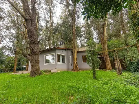 Casa 2 ambientes con 2 baños
