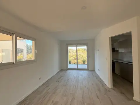 Casa en Alquiler en Pilar, USD 1.100
