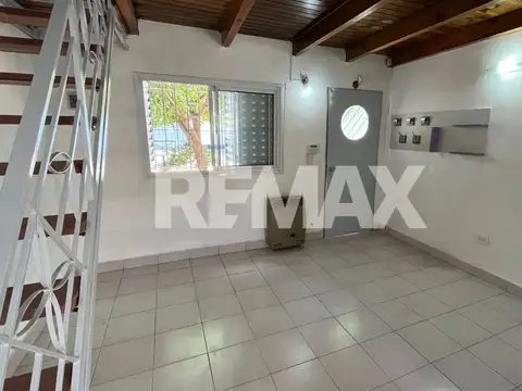 Depto Tipo Casa en Venta de 2 ambientes