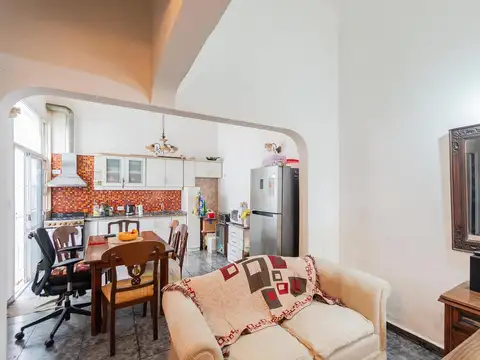 Depto Tipo Casa en Venta en Caballito, USD 187.000
