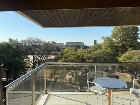 Departamento 3 ambientes en alquiler con cochera techada - Nuñez