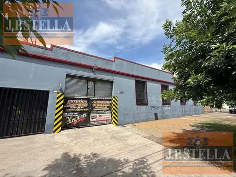 Lote 805 m² en Esquina con Galpón y 2 locales 432 m² Edificados - S.Justo (Ctro)