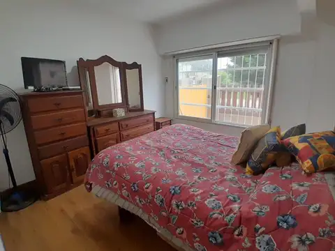 Venta Casa 2 ambientes, Barrio Felix U. Camet