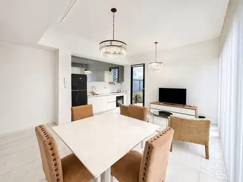 Departamento en alquiler amueblado con cochera y terraza en Puerto Madero