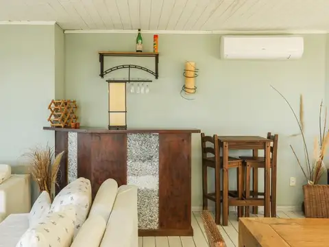 Casa en Alquiler Temporal con 2 cocheras