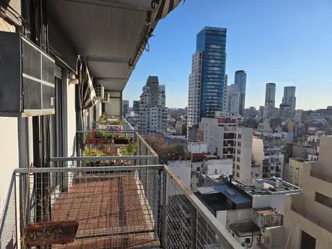 Thames 2400, Piso 15