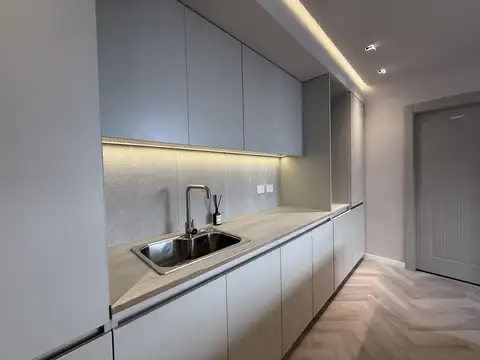 Casa 6 ambientes con 2 baños