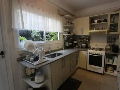 Depto Tipo Casa 4 ambientes con 3 baños
