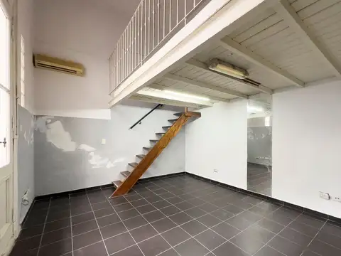 Depto Tipo Casa en Venta de 2 ambientes