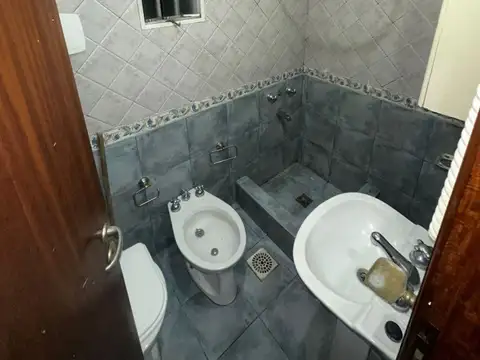 Depto Tipo Casa en Alquiler en Billinghurst, $ 680.000