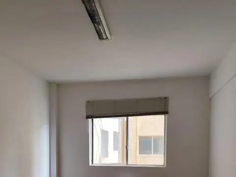 Av. Colon 184 , Piso 4