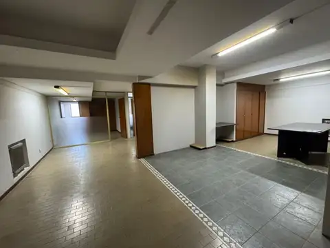 ALQUILER OFICINA 148 M2. EN AV GNRL PAZ. B CENTRO