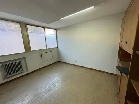 ALQUILER OFICINA 148 M2. EN AV GNRL PAZ. B CENTRO