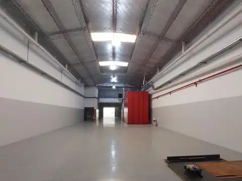 Galpon en Venta en Villa Ortuzar, USD 1.280.000