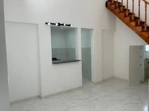 Depto Tipo Casa 3 ambientes con 1 baño