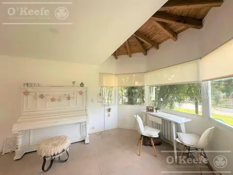 Casa tipo PH de 3 ambientes con jardín propio en venta, zona Pinar del Lago.