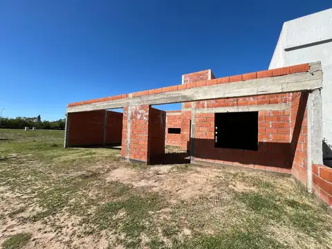 Padre Hugo Salvato 100