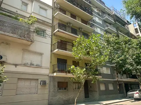 LUMINOSO SEMIPISO 3 AMBIENTES AL FRENTE