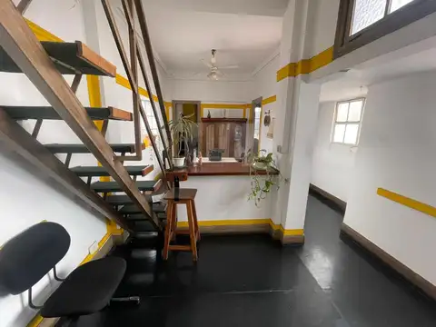 Especatacular oficina o vivienda, duplex, frente