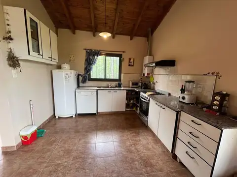 Casa 3 ambientes con 2 baños