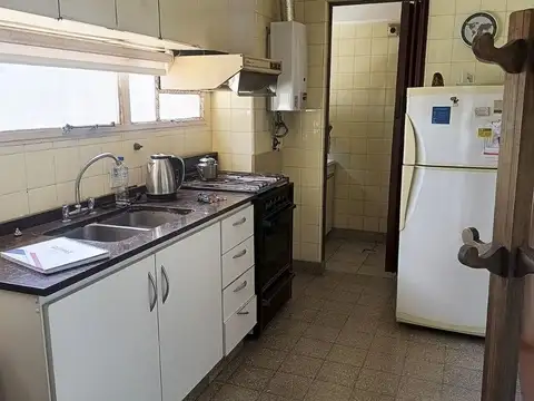 Maipú 900