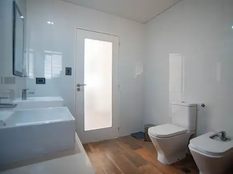 Casa en Alquiler en Barrio Parque Leloir, USD 2.500