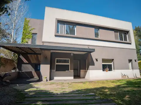Alquiler Casa 4 ambientes Parque Leloir