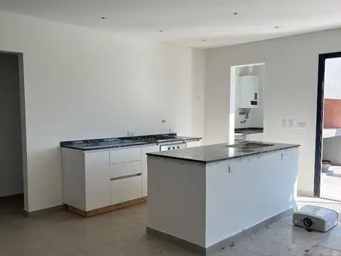 Casa en Venta en Pilar del Este - Santa Lucia, USD 205.000