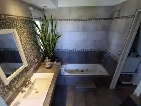 Casa en Alquiler de 3 dormitorios