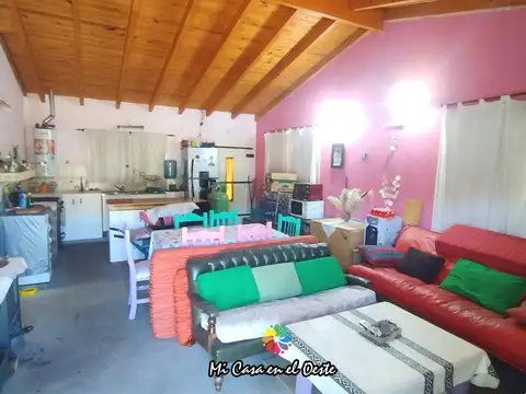 Casa 3 ambientes con 1 baño