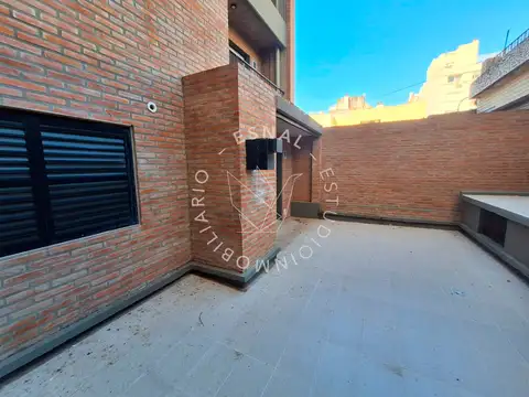 VENTA DEPTO. 1 DORMITORIO CON PATIO A ESTRENAR - ABASTO!