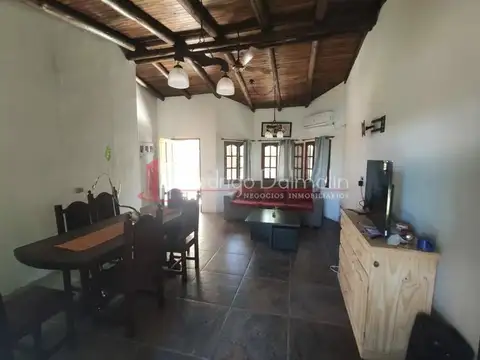 Casa 3 ambientes con 1 baño