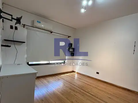 Casa en Venta en Liniers, USD 260.000