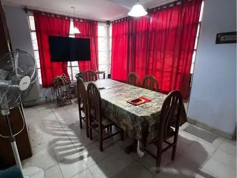 Casa en Venta en Alto Alberdi, USD 160.000