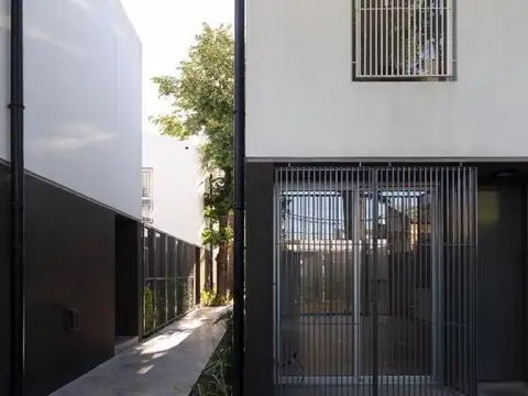 Depto Tipo Casa en Venta en Castelar Norte, USD 140.000