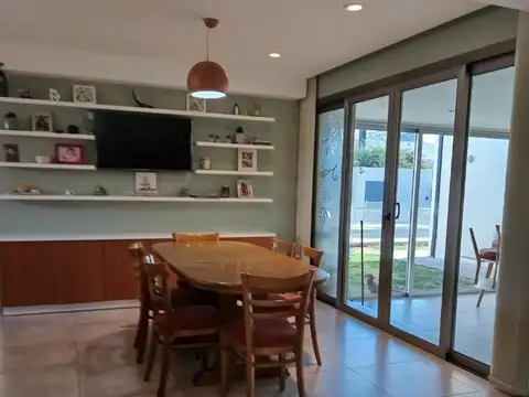 Casa en Venta al Este